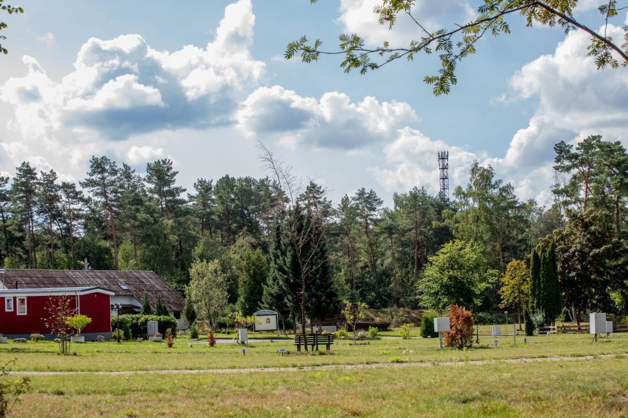 Naturcamping Lueneburger Heide - Chalets & Tiny Haeuser Soltau Exterior photo